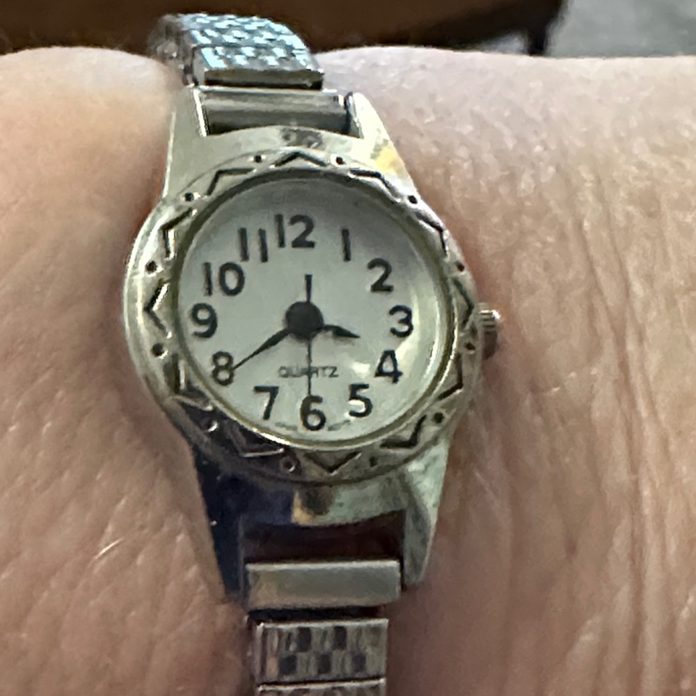 Silver Color Quartz Watch